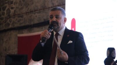 CHP İzmir İl Başkanı Şenol Aslanoğlu, görevden alınma iddialarına net