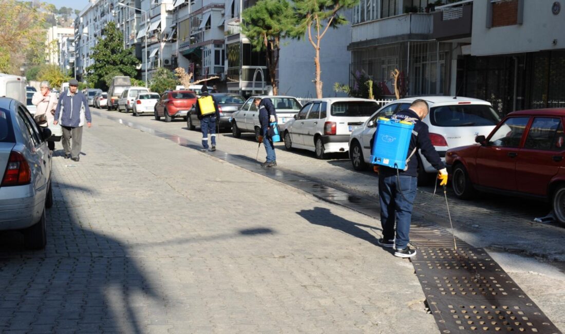 Kent genelinde temizlik çalışmalarına ağırlık veren Karşıyaka Belediyesi, haşere şikayetlerinin