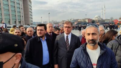 Ekrem İmamoğlu, hakkında açılan iki ayrı soruşturma kapsamında ifade vermek