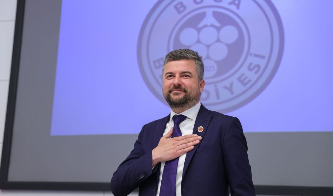 Buca Belediye Başkanı Mimar Görkem Duman, yeni yıl dolayısı ile