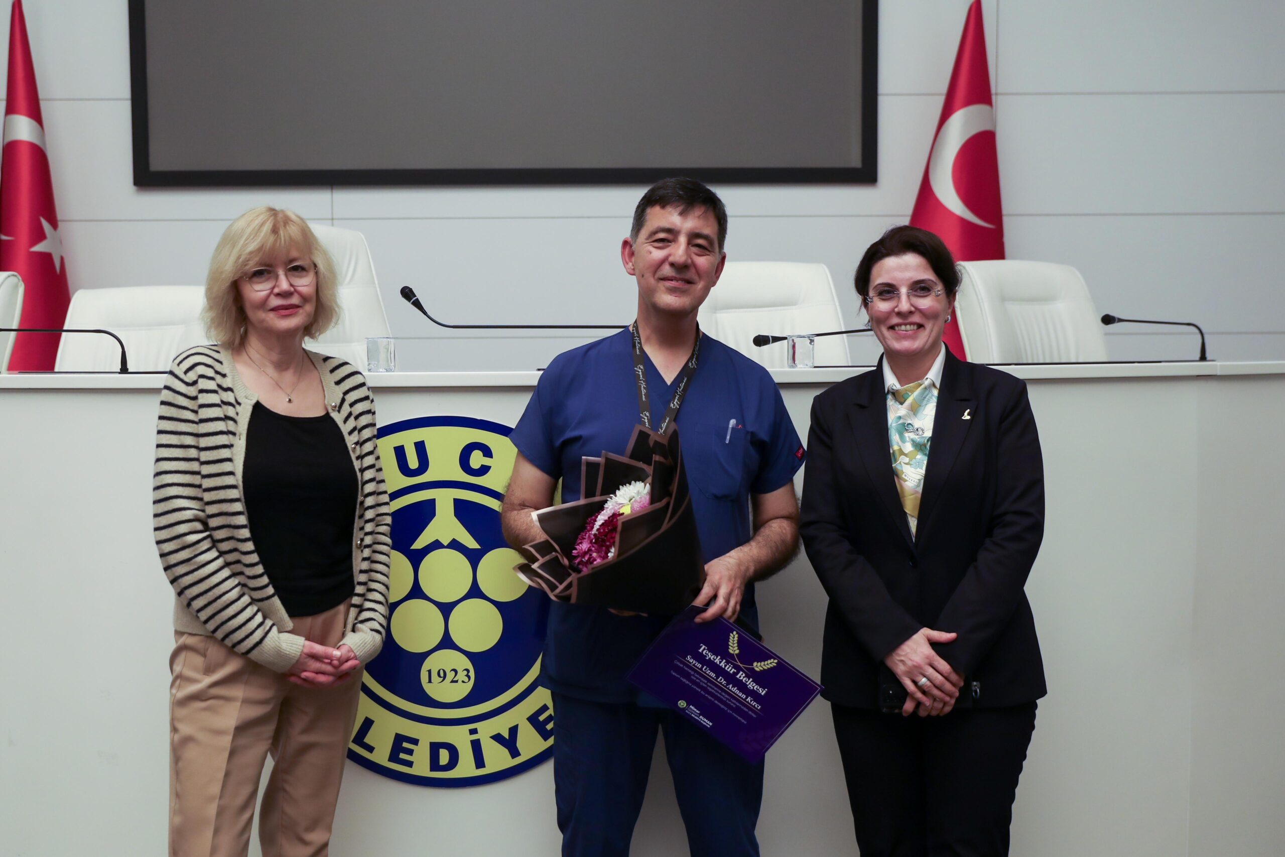 Buca Belediyesi’nin düzenlediği Çölyak Farkındalık Semineri’nde konuşan Gastroenteroloji Uzmanı Dr.