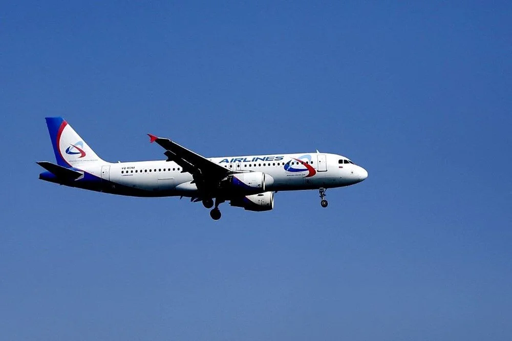 Teknik arıza yapan Rus uçağı, Mısır'a acil iniş yaptı - 3