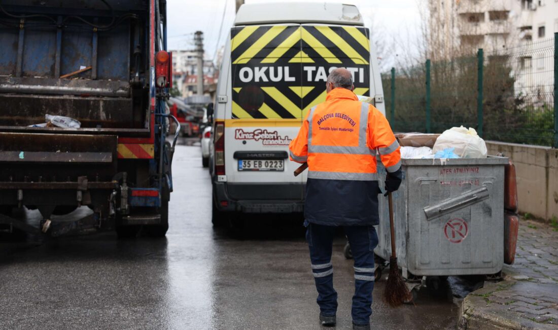 Balçova Belediye Başkanı Onur Yiğit, geride kalan 2024’ü asfaltlamada, 2025’i