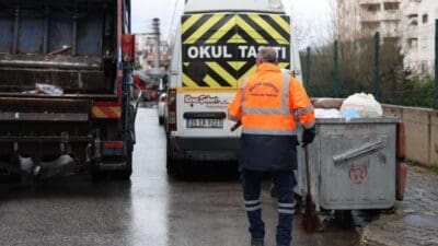 Balçova Belediye Başkanı Onur Yiğit, geride kalan 2024’ü asfaltlamada, 2025’i