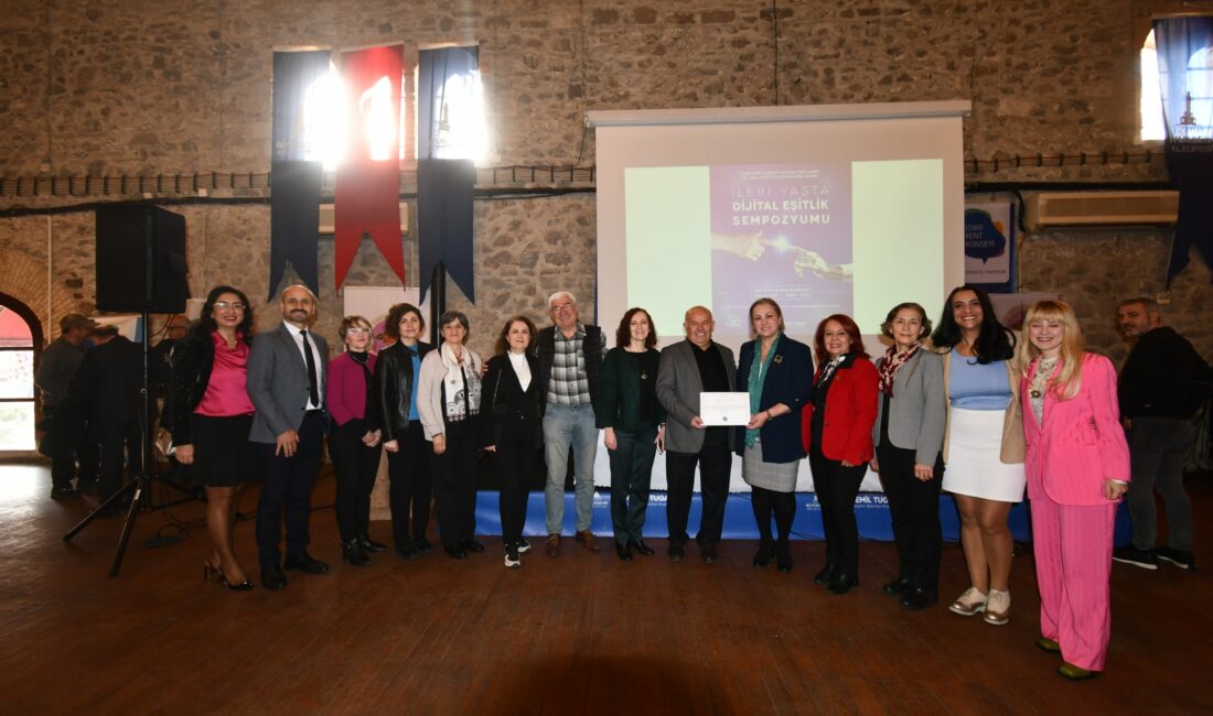Dijital göçmenler olarak da tanımlanan, yaşlı bireylerin dijitalleşme çağında  karşılaştıkları