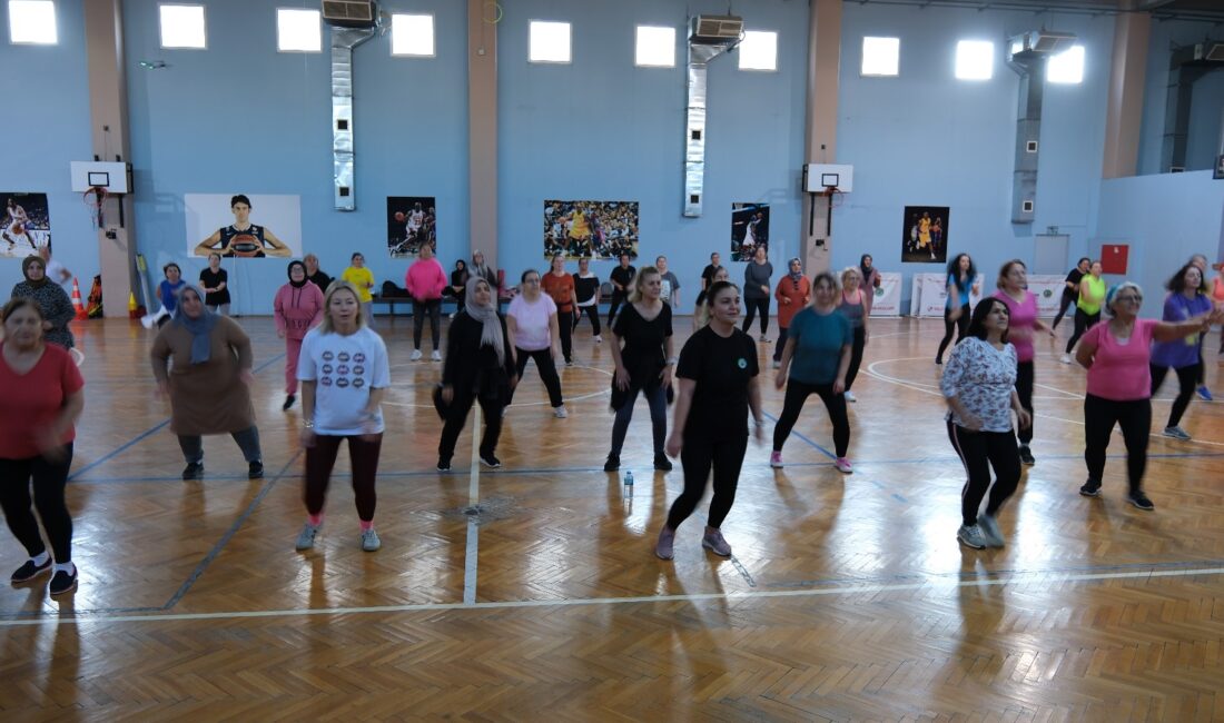 Menemen Belediyesi, kültür ve spor alanındaki çok sayıda ücretsiz kursuyla,