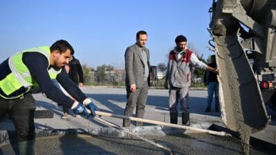 Bornova Belediye Başkanı Ömer Eşki, Işıkkent’te yapımı tamamlanmak üzere olan