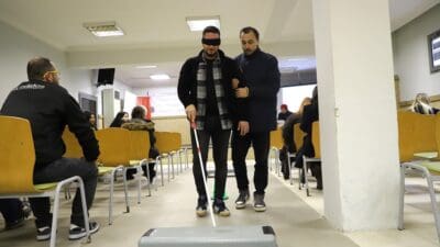 Menderes Belediyesi tarafından 7-14 Ocak Beyaz Baston Görme Engelliler Haftası