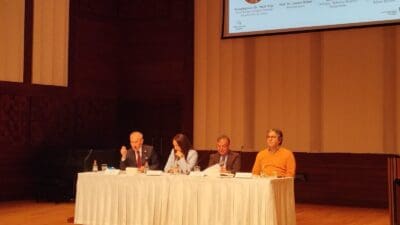 CHP İzmir eski Milletvekili Bülent Baratalı, İzmir’de düzenlenen “Merkezi İdare