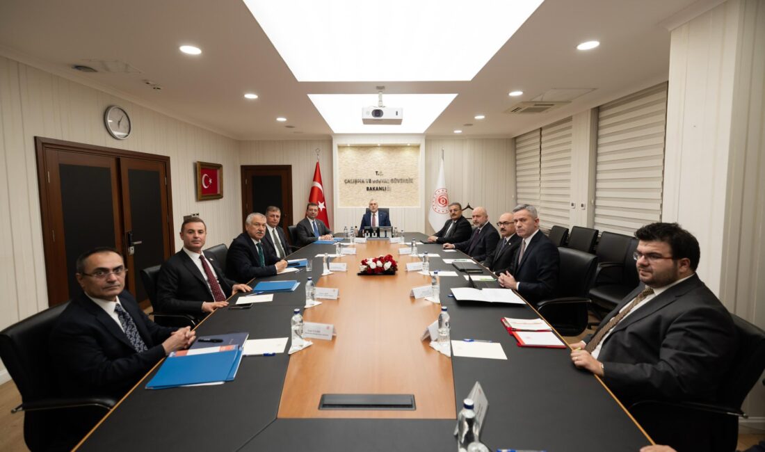 Türkiye Belediyeler Birliği ve Ekrem İmamoğlu’nun liderlik ettiği heyet, Çalışma