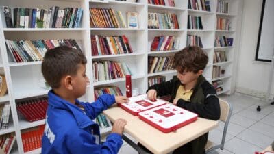 Çiğli Belediyesi tarafından düzenlenen Akıl ve Zeka Oyunları Kursuları başladı.