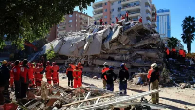 İzmir depreminde en fazla can kaybının yaşandığı Rıza Bey Apartmanı'nın