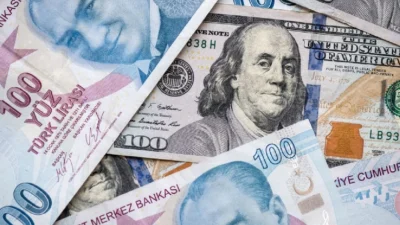 İstanbul serbest piyasasında dolar 35,3730 liradan, euro 36,7620 liradan güne