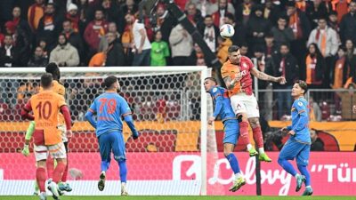Trendyol Süper Lig'in 18. haftasında İzmir temsilcisi Göztepe, lider Galatasaray'a