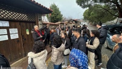 İzmir Büyükşehir Belediyesi’nin düzenlediği “Gençler İzmir’i Geziyor” projesi kapsamında yeni