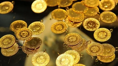 Altının gram fiyatı gözünü zirveden ayırmıyor. Gram altın 3 bin