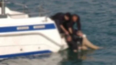 Demokrat Gündem- İzmir’in Bayraklı ilçesi Turan Mahallesi’nde sahilde balık tutmaya