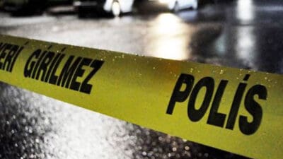İzmir'in Karabağlar ilçesi Bahar Mahallesi'nde E.L. ile A.Y. arasında çıkan