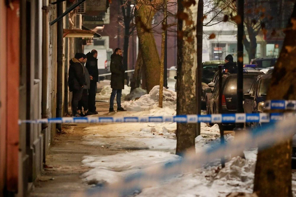 Karadağ'da ülkenin eski başkenti Çetine'de 45 yaşındaki saldırgan, bir eğlence