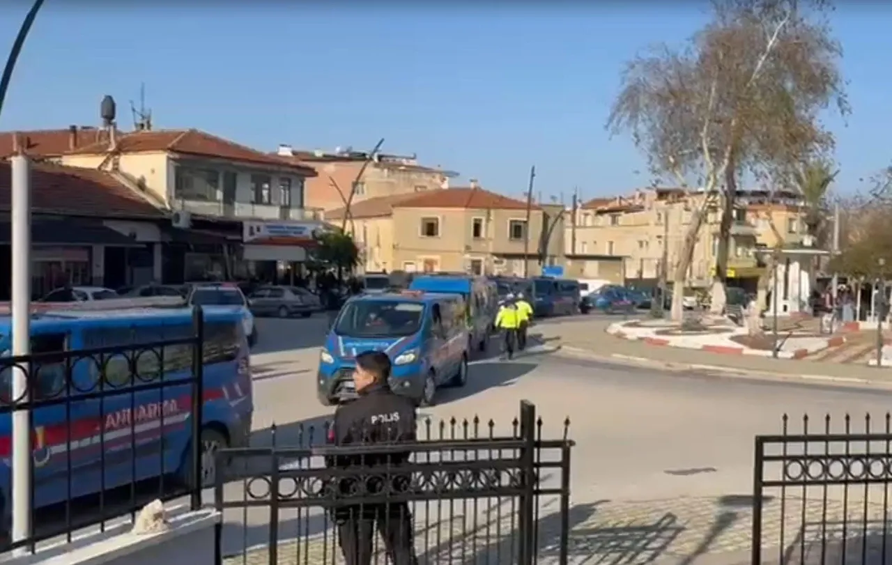 İzmir'in Tire ilçesinde 'Kıranlar' olarak bilinen organize suç örgütüne düzenlenen