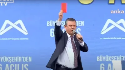 CHP Genel Başkanı Özgür Özel, Mersin'de yaptığı açıklamada 31 Mart