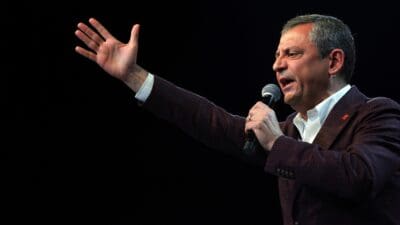 CHP Genel Başkanı Özgür Özel, Çiğli Belediyesi’nin sosyal projelerinden biri