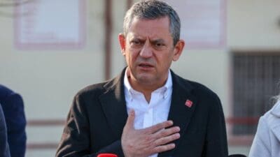 CHP Genel Başkanı Özgür Özel, Gezi tutukluları Mine Özerden ve