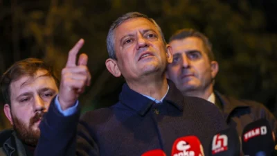 CHP Genel Başkanı Özgür Özel, partisinin Gençlik Kolları Başkanı Cem