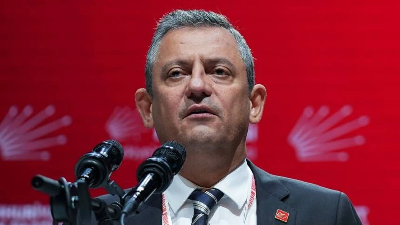 Demokrat Gündem- CHP Genel Başkanı Özgür Özel, bugün İzmir’e geliyor.