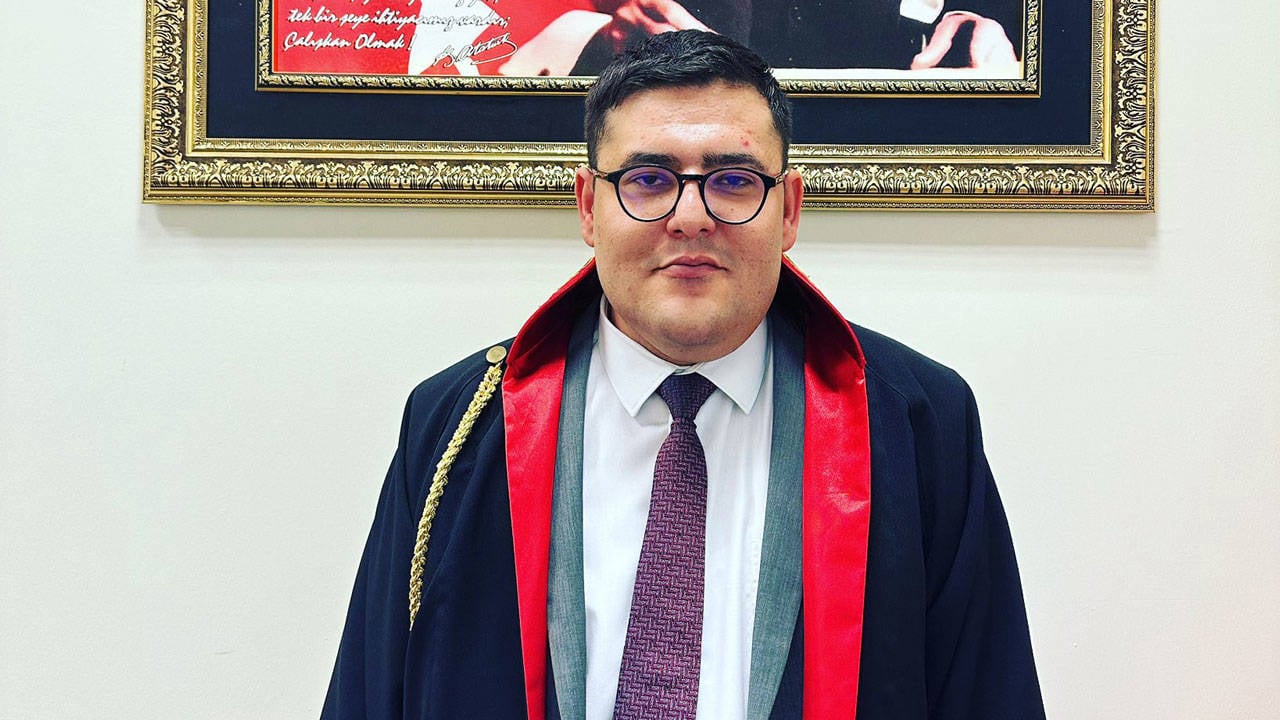 Adana’da Cumhuriyet savcısı adayı Mithat Can Yalman, otel odasında başından