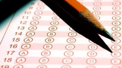 İstanbul'daki liselerde bu hafta gerçekleştirilen ortak sınavdan sonra soruların sızdırıldığı