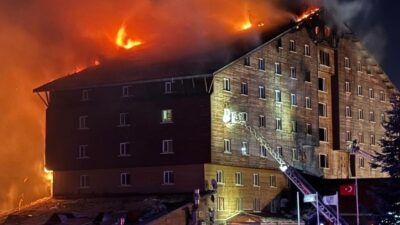 Bolu Kartalkaya'daki Grand Kartal Otel'de sabaha karşı çıkan yangında ölü