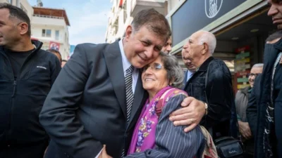 İzmir Büyükşehir Belediyesi, alanında uzman isimlerin katılımıyla İleri Yaş Çalıştayı
