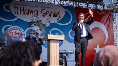 İzmir Büyükşehir Belediye Başkanı Dr. Cemil Tugay, Ege Karadeniz Dernekleri