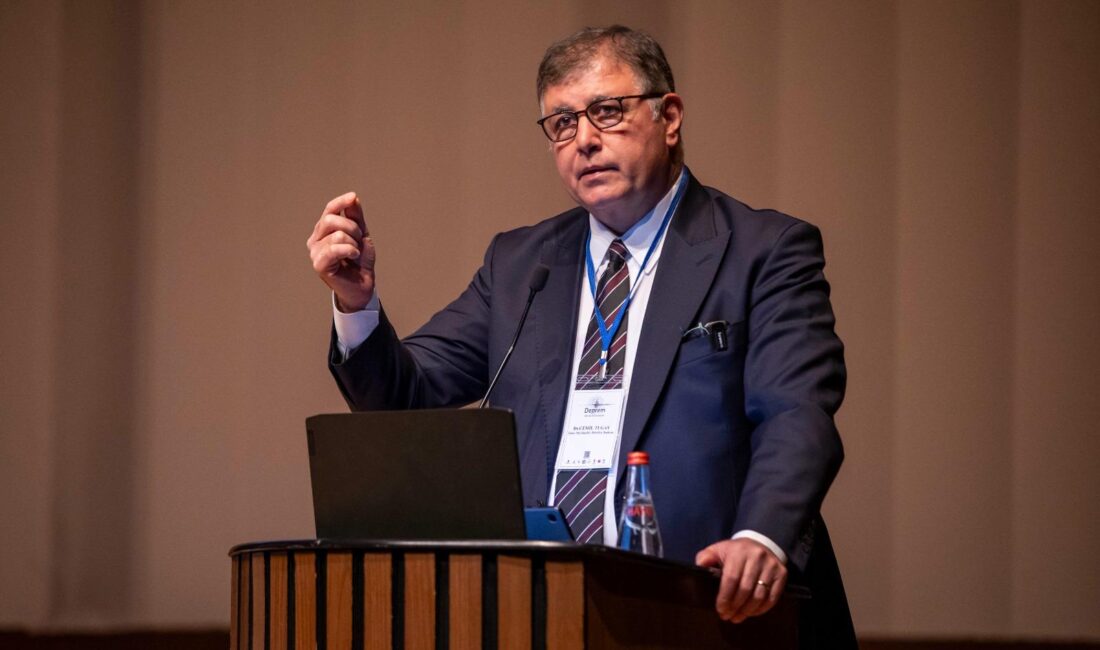 İzmir Büyükşehir Belediye Başkanı Dr. Cemil Tugay, Bayraklı ve Bornova'da