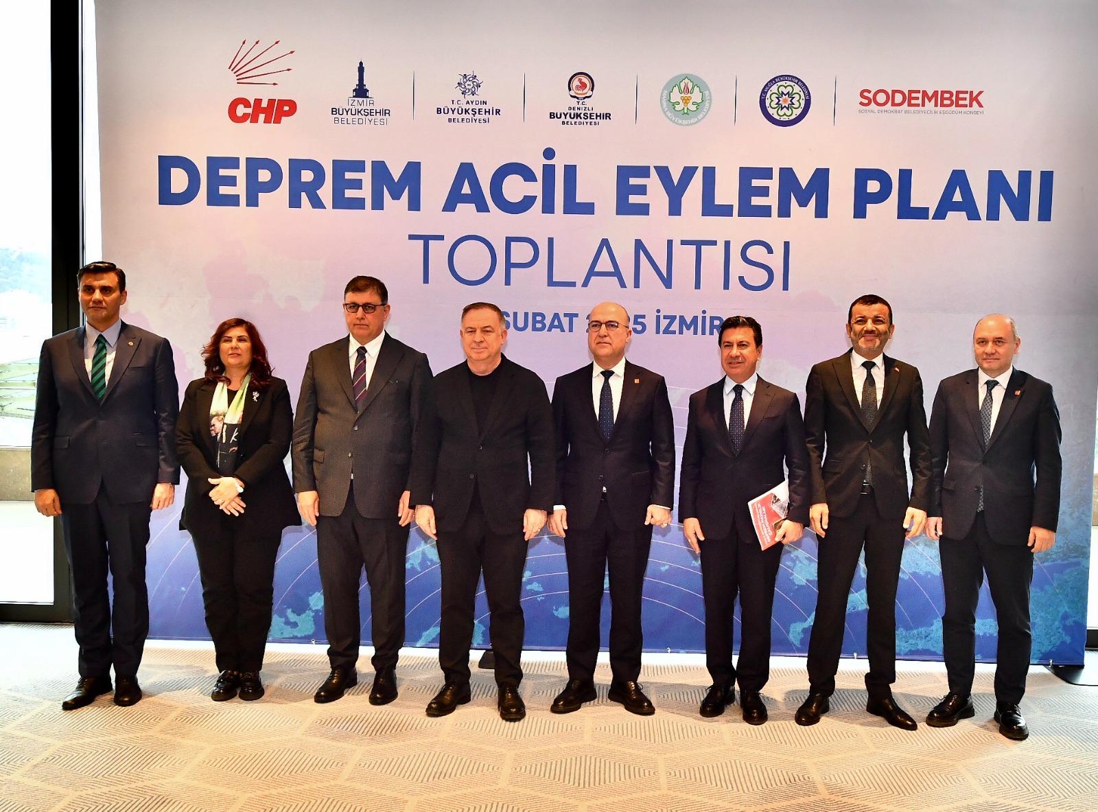 Ege Denizi’nde üst üste yaşanan depremlerin ardından, İzmir Büyükşehir Belediye