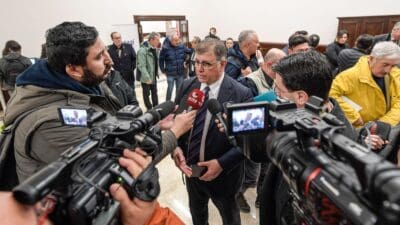 İzmir Büyükşehir Belediye Başkanı Dr. Cemil Tugay, İzmir Valiliği tarafından