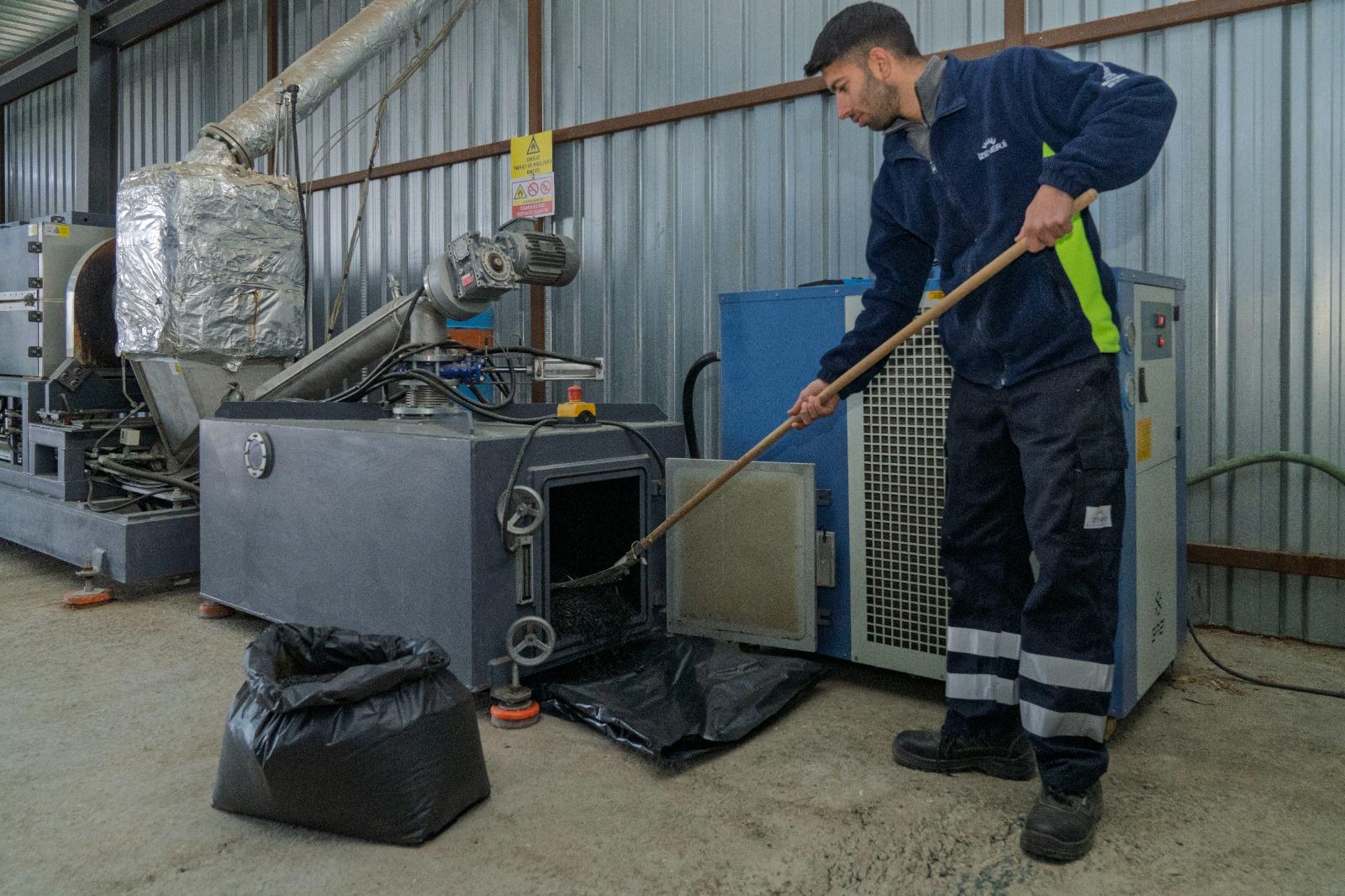 Başkan'ın söz verdiği Biyokömür Tesisi üretimde!