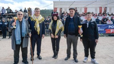 İzmir Büyükşehir Belediye Başkanı Dr. Cemil Tugay, Kınık Belediyesi tarafından