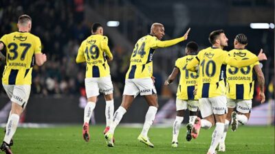 Allan Saint-Maximin’in Napoli’ye transferi gerçekleşmezken, Fenerbahçe’de yabancı kontenjanının dolu olduğu