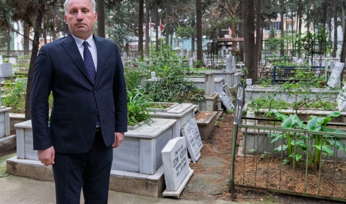 İzmir Büyükşehir Belediyesi Çiğli’deki Büyükçiğli Mezarlığı’na zarar veren kişiler hakkında