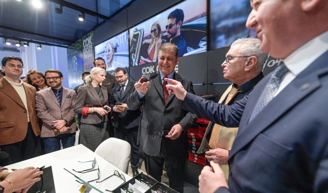 Fuarlar kenti İzmir'de, optik sektöründeki en son teknolojilerin sergilendiği Optic