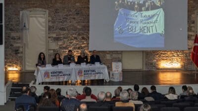İzmir Büyükşehir Belediyesi'nin Dünya Sosyal Adalet Günü kapsamında Mimarlar Odası