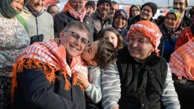 İzmir Büyükşehir Belediye Başkanı Dr. Cemil Tugay, CHP İzmir İl