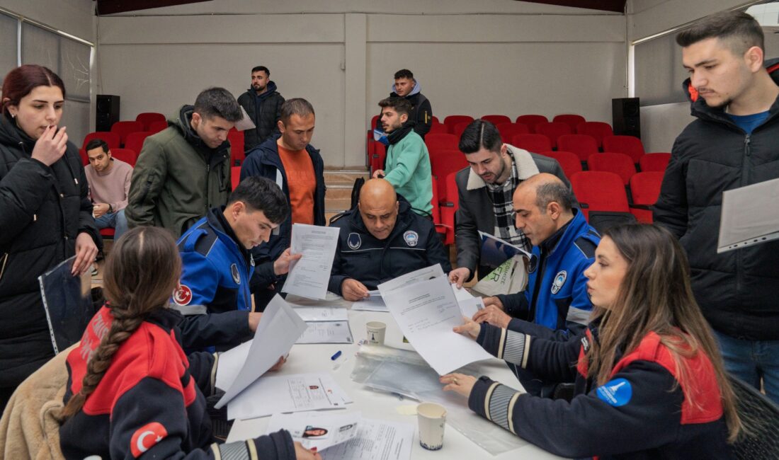 Çalışmak isteyenlere müjde! İzmir Büyükşehir Belediyesi İtfaiye Dairesi Başkanlığı yangınlara daha hızlı ve