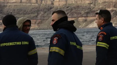 Santorini ve çevresinde yaşanan sismik hareketlilik devam ederken, deniz tabanında