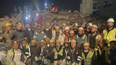 Büyük felakete yol açan 6 Şubat depremlerinin ardından, Zonguldaklı madenciler,