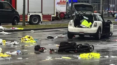Almanya’nın Münih kentinde, bir sürücü sabah saatlerinde aracını grev yapan