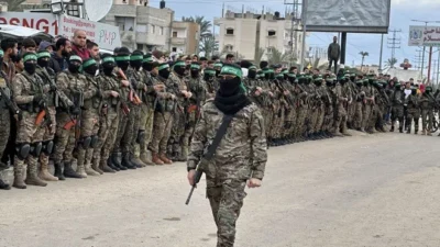 Hamas, İsrail'in ateşkese uymadığı gerekçesiyle 15 Şubat'ta yapılması planlanan esir