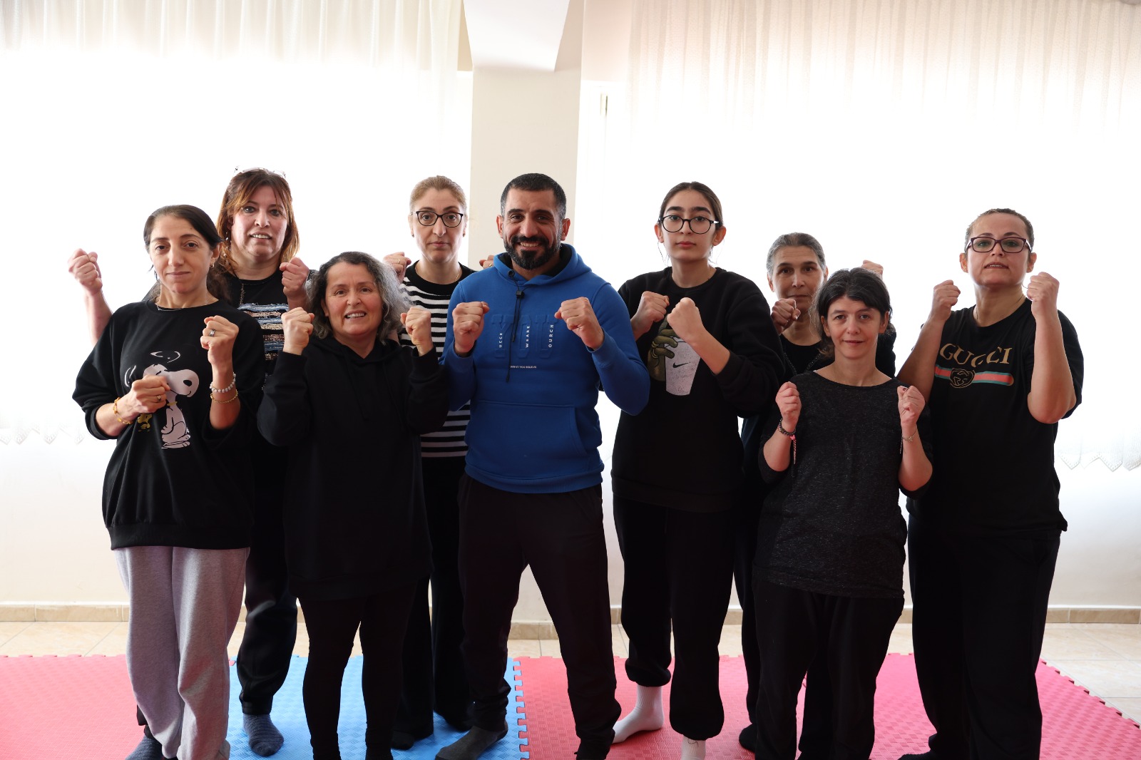 Bayraklı Belediyesi, kadına yönelik şiddet vakalarındaki artışa dikkat çekmek ve
